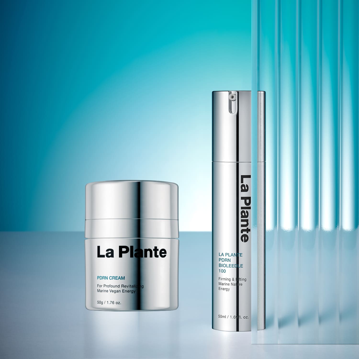 На фото зображені два засоби: PDRN Bioleedle 100 та PDRN Cream, на градієнтному біло-синьому фоні.