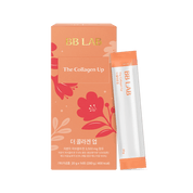 Оранжева коробочка та саше колагену BB Lab The Collagen Up Jelly на білому фоні.