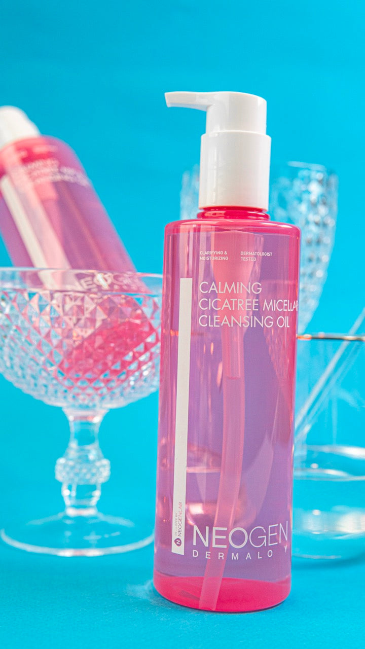 Neogen Міцелярна олія для обличчя, 300 мл - Neogen  Calming Cica Tree Micellar Cleansing Oil