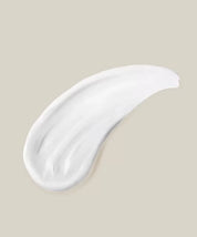 Яскраво біла текстура крему RE:P Nutriniature Calming Cica Cream на білому фоні.