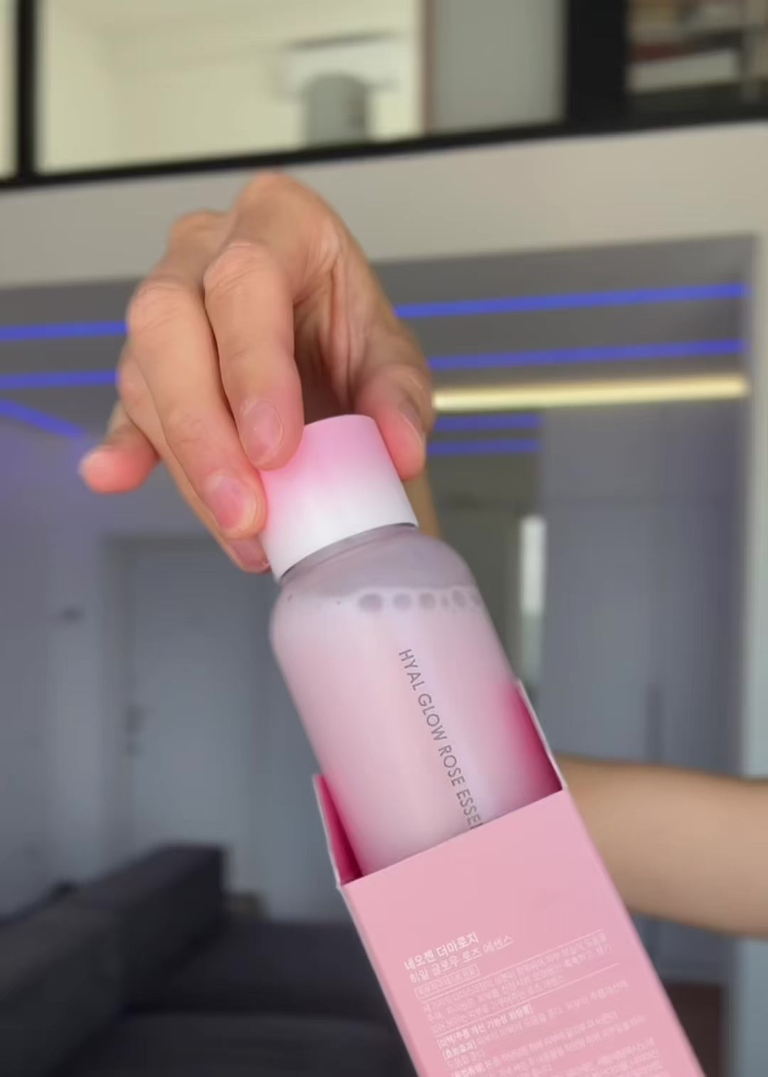 NEOGEN Есенція з гідролатом троянди, 160 мл – NEOGEN Hyal Glow Rose Essence